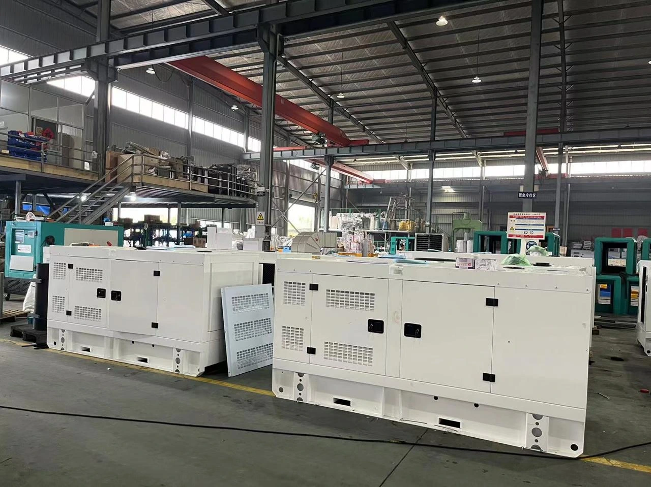 200 KVA / 160 KW Cummins Series Canopy Type Diesel Generator - Image 2