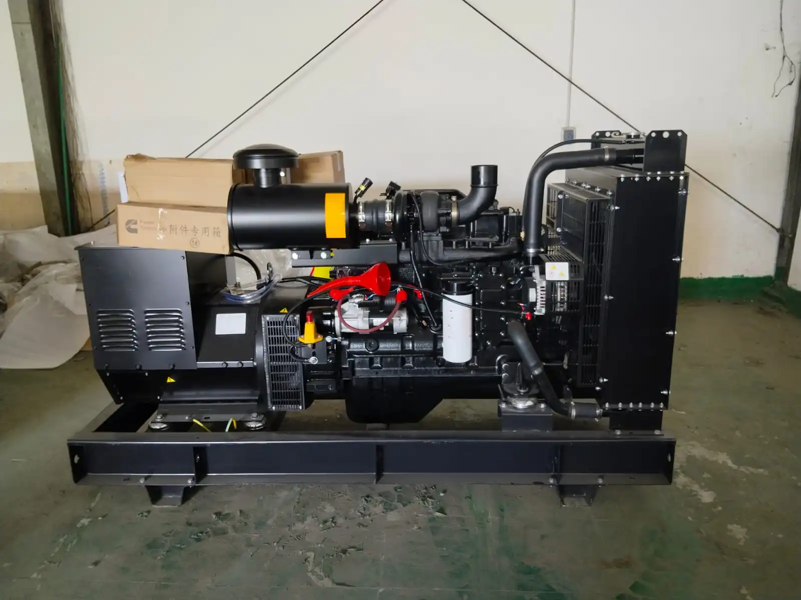 125 KVA / 100 KW Cummins Series Open Type Diesel Generator
